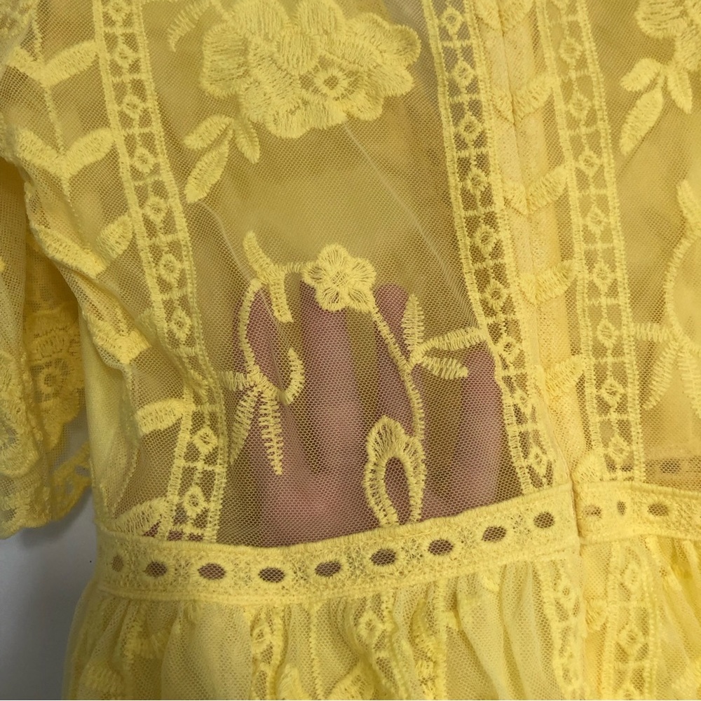 Socialite bright yellow lace mini dress sheer back v neck women’s size large - Picture 8 of 10